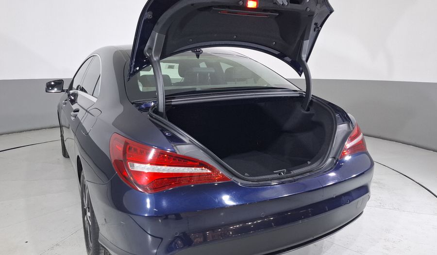 Mercedes Benz Clase Cla 1.6 CLA 200 DCT Coupe 2019