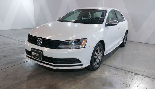 Volkswagen • Jetta