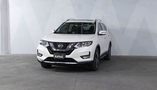 Nissan • X-Trail