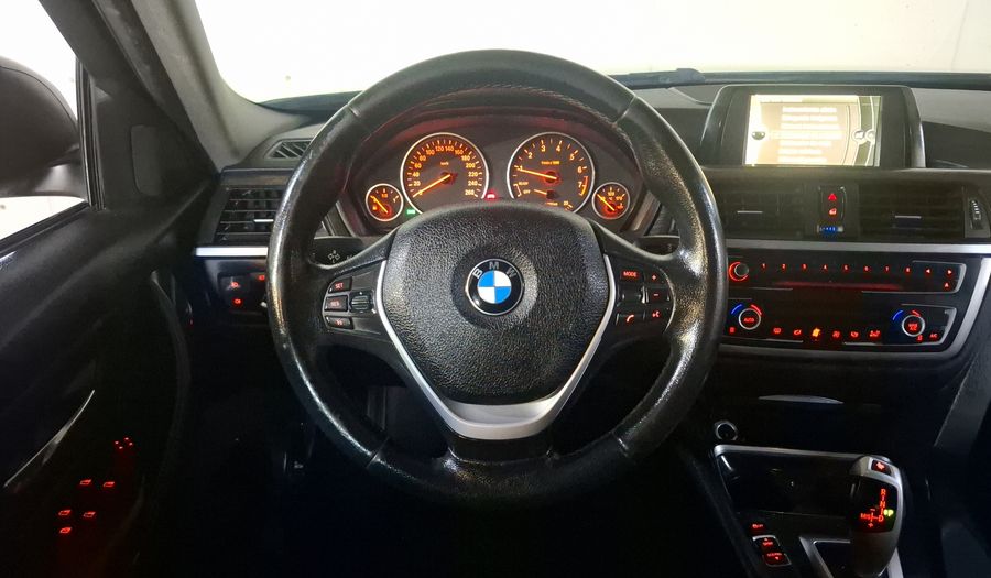 Bmw Serie 3 2.0 320IA LUXURY LINE Sedan 2014
