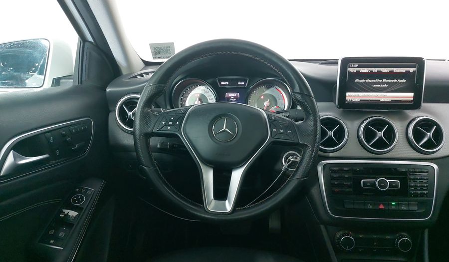 Mercedes Benz Clase Gla 1.6 GLA 200 CGI SPORT Suv 2015