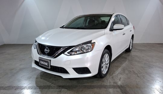 Nissan • Sentra
