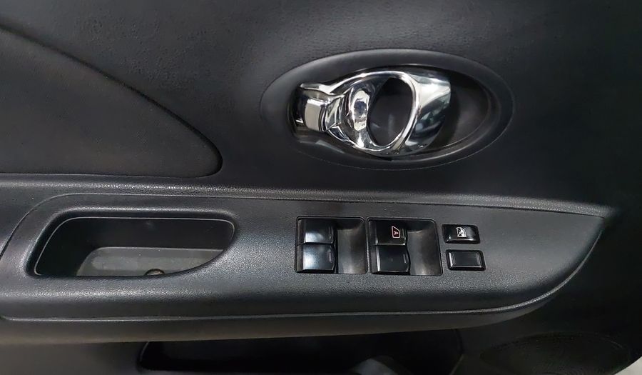 Nissan March 1.6 ADVANCE AT Hatchback 2013