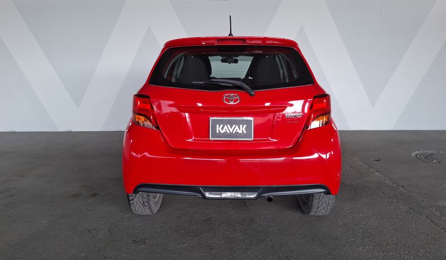 Toyota Yaris 1.5 SE MT 5PTAS Hatchback 2015