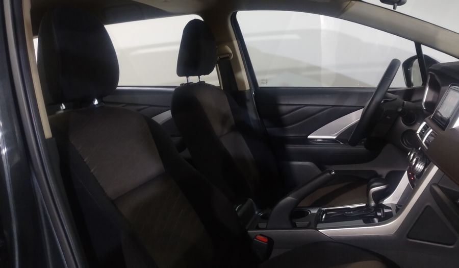 Mitsubishi Xpander 1.5 LIMITED AUTO Minivan 2023