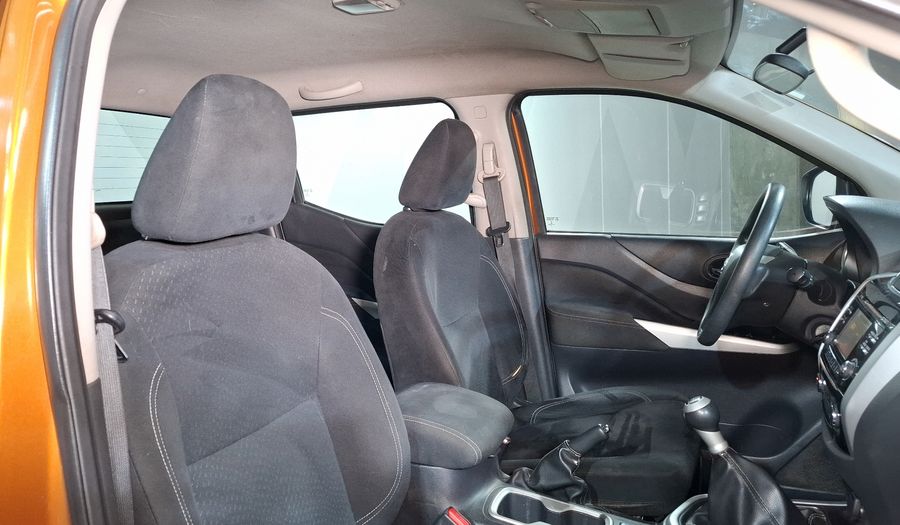 Nissan Np300 2.5 LE TM AC Pickup 2019
