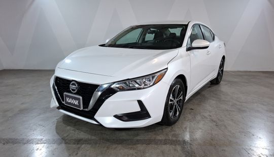 Nissan • Sentra