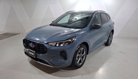 Ford • Escape