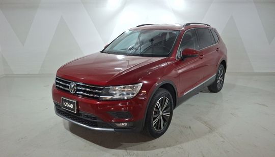Volkswagen • Tiguan