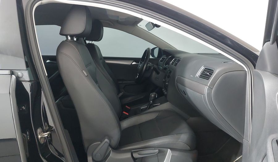 Volkswagen Jetta TSI COMFORTLINE Sedan 2017