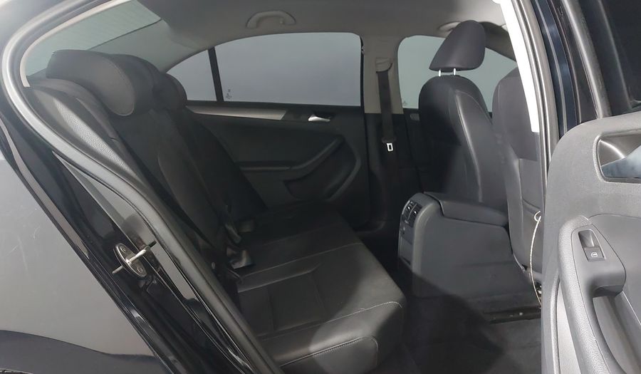 Volkswagen Jetta TSI COMFORTLINE Sedan 2017