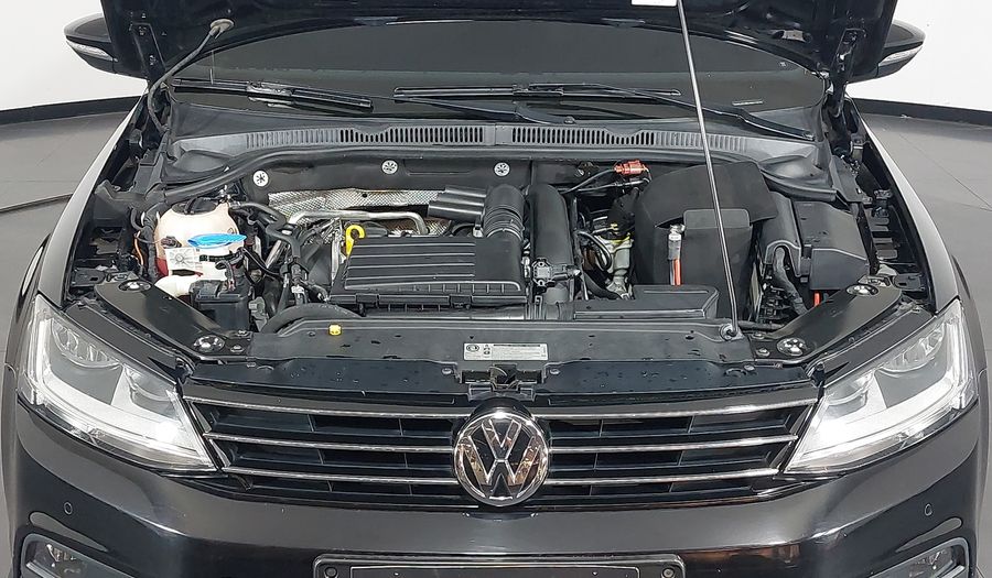 Volkswagen Jetta TSI COMFORTLINE Sedan 2017
