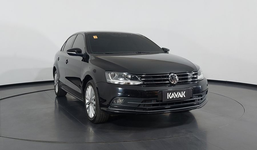 Volkswagen Jetta TSI COMFORTLINE Sedan 2017