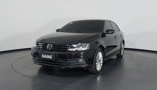 Volkswagen • Jetta