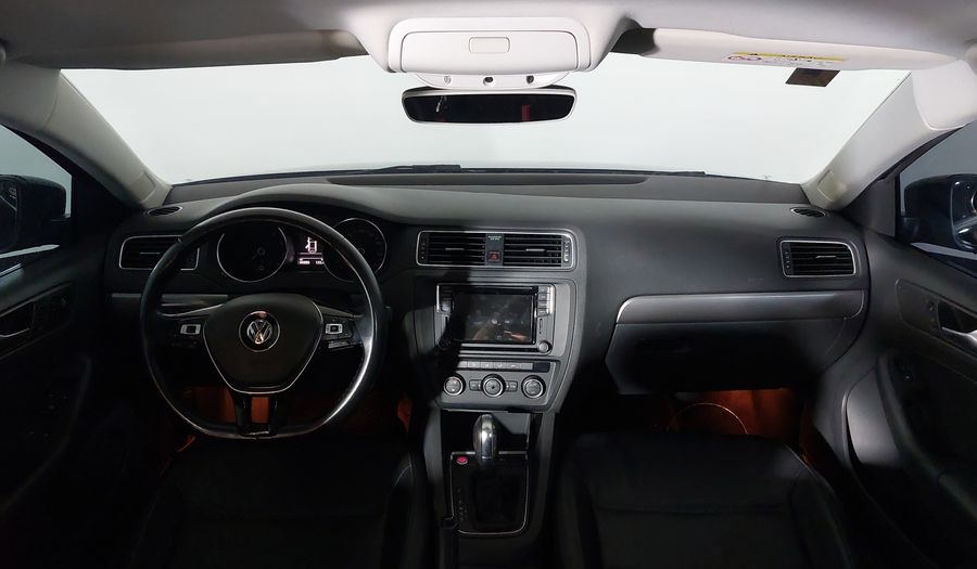 Volkswagen Jetta TSI COMFORTLINE Sedan 2017