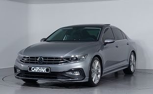 Volkswagen • Passat