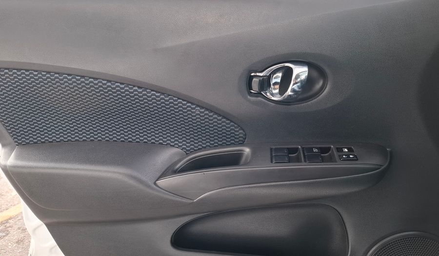 Nissan Note 1.6 EXCLUSIVE CVT Hatchback 2019