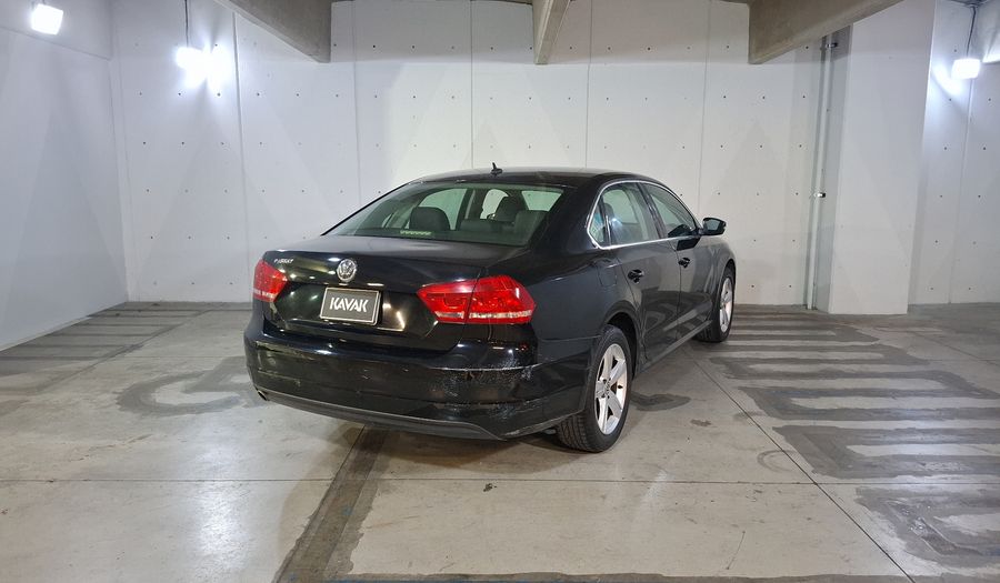 Volkswagen Passat 2.5 SPORTLINE TIPTRONIC Sedan 2015