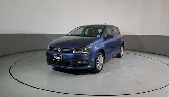 Volkswagen • Polo