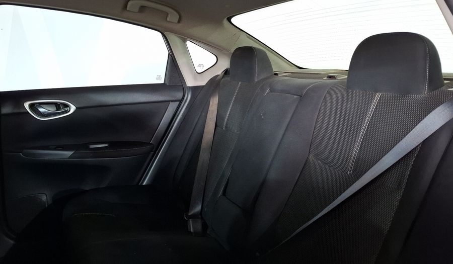 Nissan Sentra 1.8 ADVANCE CVT Sedan 2017