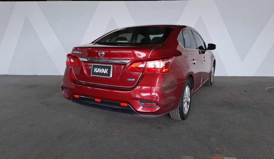 Nissan Sentra 1.8 ADVANCE CVT Sedan 2017