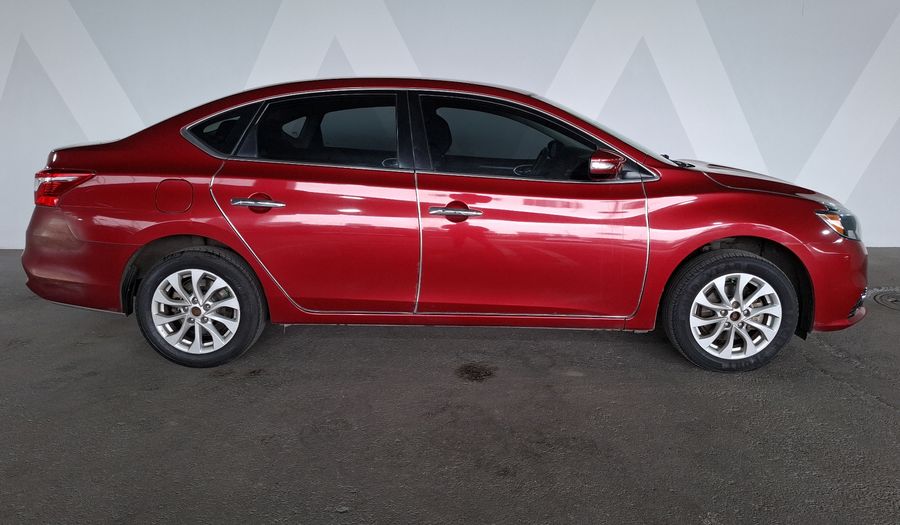 Nissan Sentra 1.8 ADVANCE CVT Sedan 2017