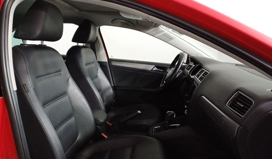 Volkswagen Jetta 2.5 SPORTLINE TIP. Sedan 2018