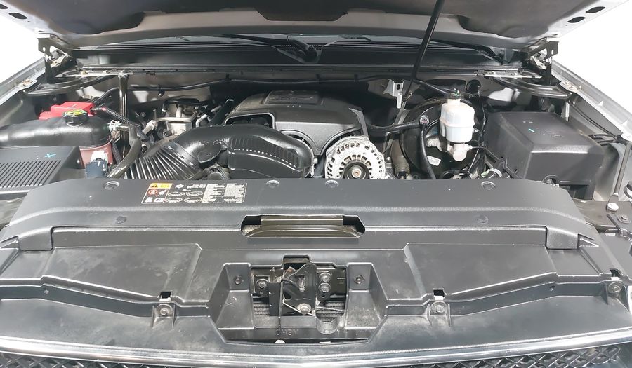 Chevrolet Suburban 5.3 B PIEL DVD Suv 2013