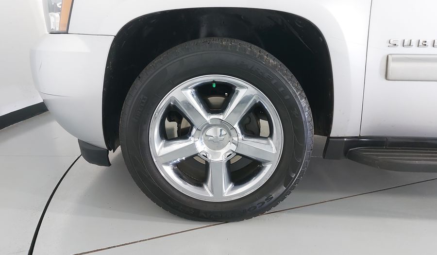 Chevrolet Suburban 5.3 B PIEL DVD Suv 2013