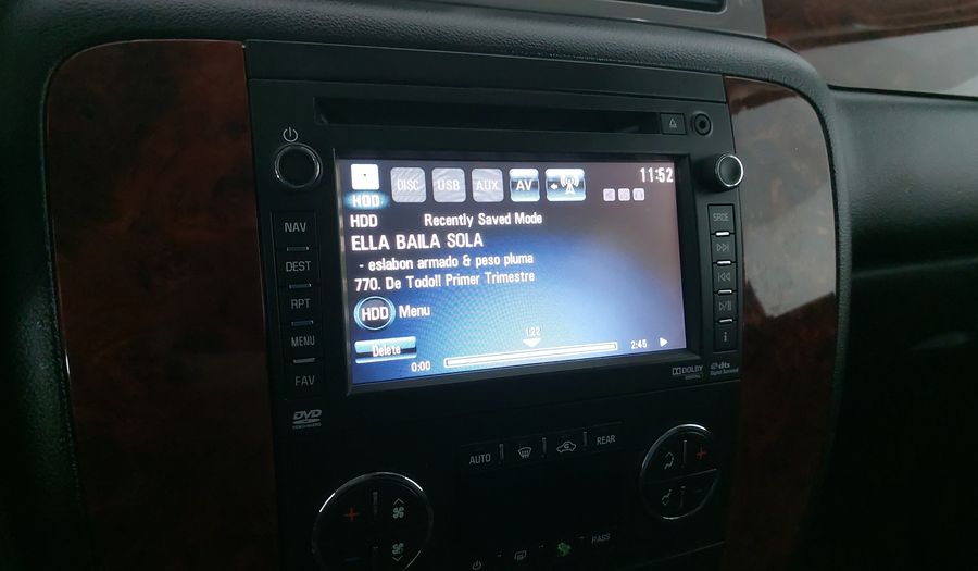 Chevrolet Suburban 5.3 B PIEL DVD Suv 2013