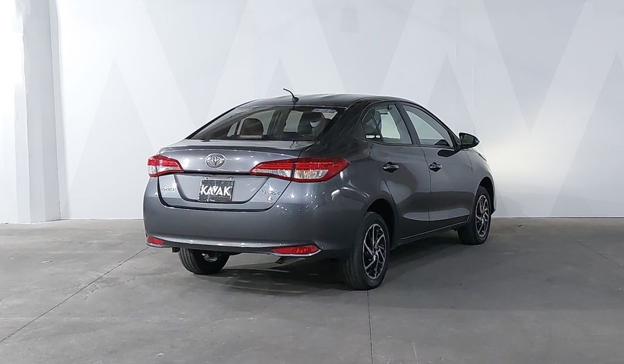 Toyota Yaris 1.5 S Sedan 2021