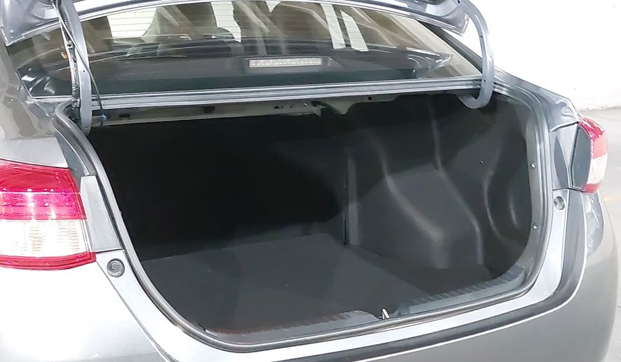 Toyota Yaris 1.5 S Sedan 2021