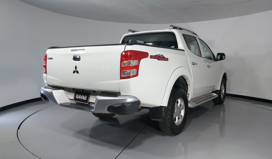 Mitsubishi L200 2.4 GLS GASOLINA Pickup 2019
