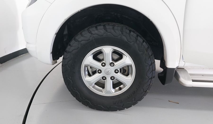 Mitsubishi L200 2.4 GLS GASOLINA Pickup 2019