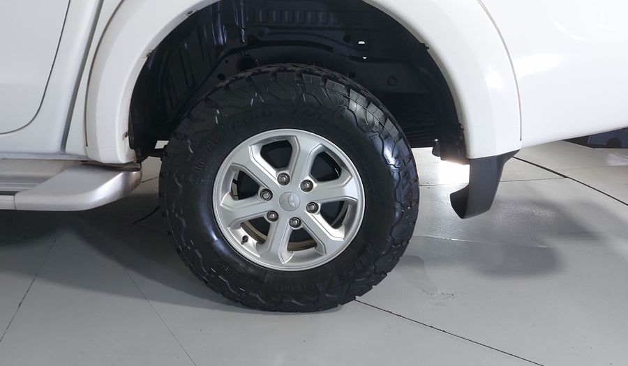 Mitsubishi L200 2.4 GLS GASOLINA Pickup 2019