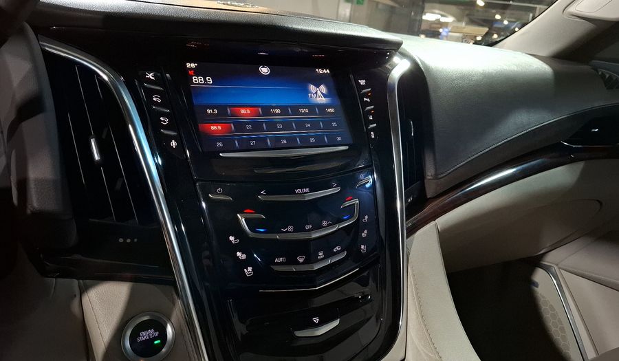Cadillac Escalade 6.2 ESV SUV P PLATINUM AT 4WD Suv 2015