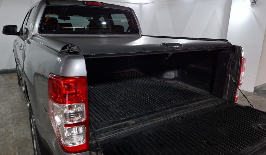 Ford Ranger 3.2 DIESEL XLT CREW CAB AUTO 4WD PIEL Pickup 2019