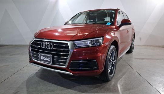 Audi • Q5