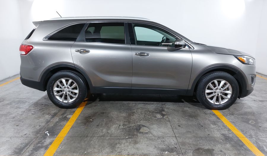 Kia Sorento 2.4 LX AT Suv 2016