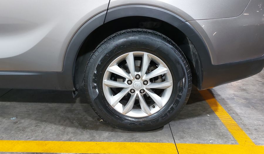 Kia Sorento 2.4 LX AT Suv 2016