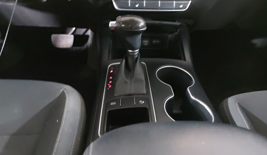 Kia Sorento 2.4 LX AT Suv 2016
