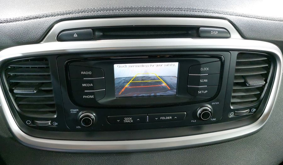 Kia Sorento 2.4 LX AT Suv 2016