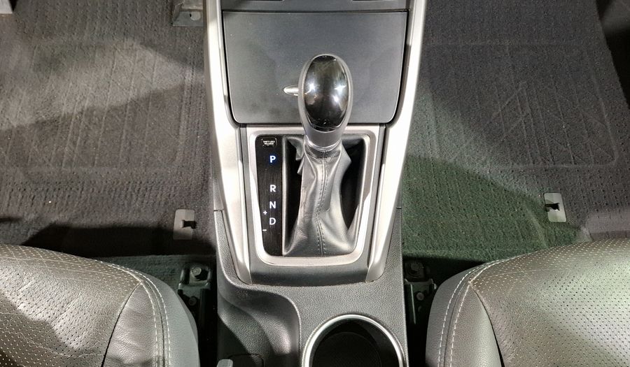 Hyundai Elantra 1.8 GLS PREMIUM AT Sedan 2015