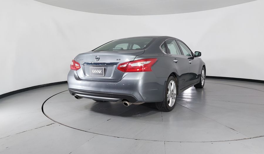 Nissan Altima 3.5 EXCLUSIVE CVT Sedan 2017