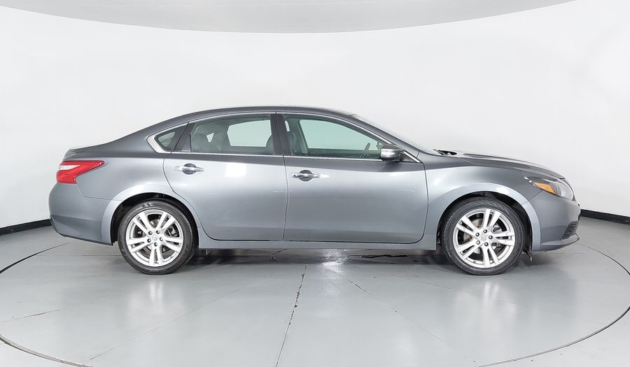 Nissan Altima 3.5 EXCLUSIVE CVT Sedan 2017
