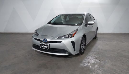 Toyota • Prius