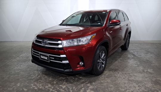 Toyota • Highlander