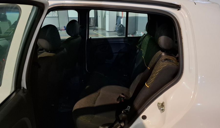 Renault Clio 1.1 CONFORT PLUS Hatchback 2014
