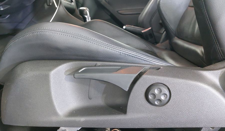 Volkswagen Gti Golf 2.0 TFSI GTI DSG Hatchback 2011