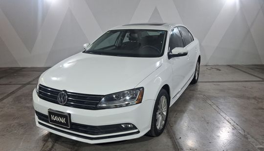 Volkswagen • Jetta